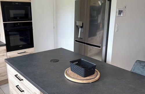 La Tour-du-Crieu House | New house ground floor 2 bedrooms garage terrace