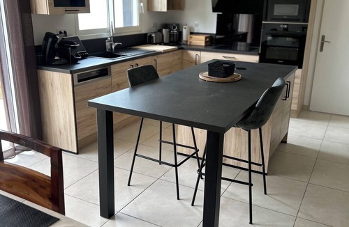 La Tour-du-Crieu House | New house ground floor 2 bedrooms garage terrace