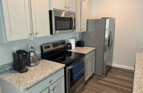 Adairsville House | New House Quiet and Modern
