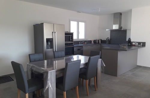 Belvezet House | New house with all modern comforts