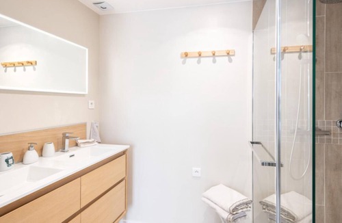 Le Meux Cabin | New house with garden sleeps 8 Compiègne 10 mn