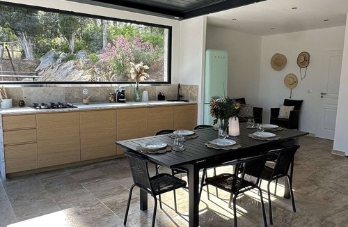 Bouc-Bel-Air House | New Housing with Pool & Garden - Ideal for Families or Friends