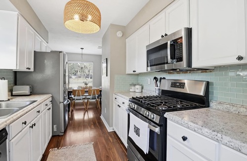 La Brisa House | NEW! Howdy Hang Out - Cozy, Cute and Comfortable House!