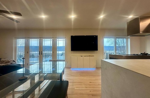 Ludlow Apartment | New Hudson River views at first Train stop NYC