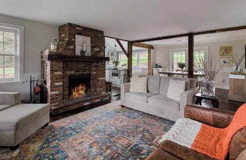 Montgomery House | NEW! Hudson Valley 1830s Farmhouse: Pool, Tennis Court & 14 private acres!