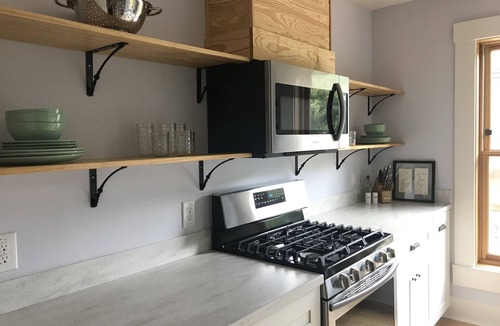 Hyde Park House | New Hyde Park Charmer Among the Trees