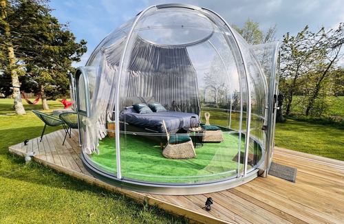 Lecelles House | New! In my bubble room bubble and spa