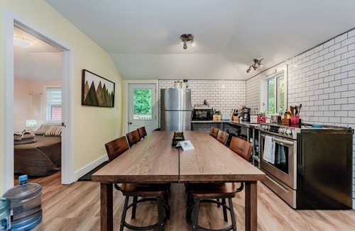 South Bruce Peninsula Cabin | NEW in Sauble: Cammidge Place Retreat