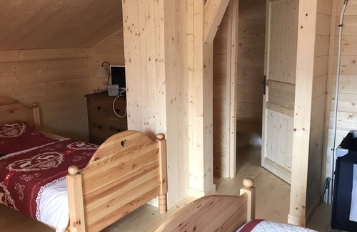 Caille Ski Chalet | NEW INDIVIDUAL CHALET