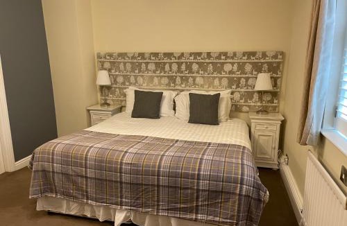 Clapham Hotel | New Inn Hotel