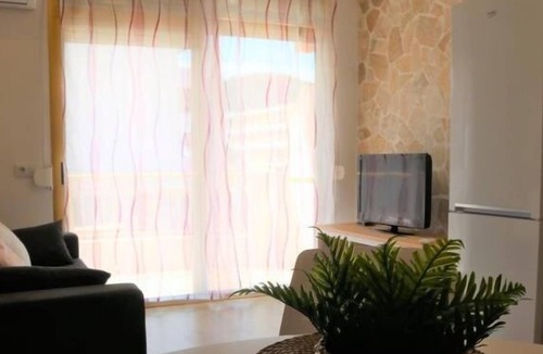 Vilafortuny Apartment | New international Loft, air-conditioned with pool and beach.