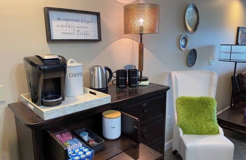 Bluff City Condo | New, It's BRISTOL Baby! Centrally Located,Hard Rock
