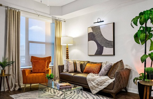 Old East Dallas Apartment | ⭐️New!⭐️ King Lux High Rise| 1BR/1B | Downtown | Fast WIFI