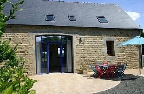 Ploubezre Cottage | NEW: La Grange