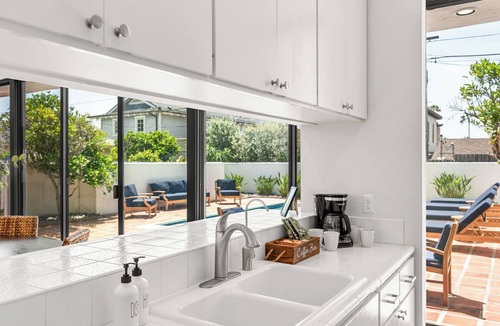 La Jolla Shores House | New! La Jolla Shores 2BD with Pool- Walk to Beach!