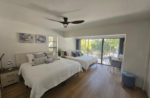 Key Largo Villa | New Lagoon-front townhouse with Marina Day Dreams Key Largo