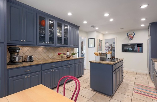 Rivercrest House | *NEW* LAKE AUSTIN | BOAT DOCK | HOT TUB | Lake Views | 8 Beds