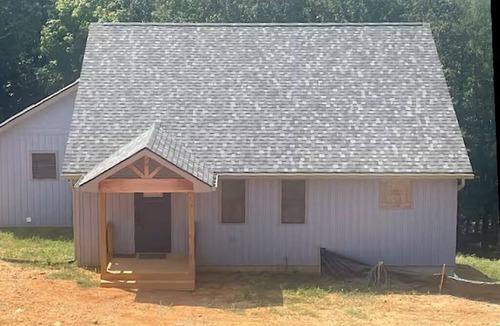 Eddyville House | New lake front home! Bluey on Eddy Bay is minutes from the marina!
