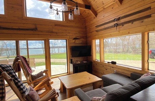 Long Prairie Cabin | New Lakefront Log Cabin & Private Dock