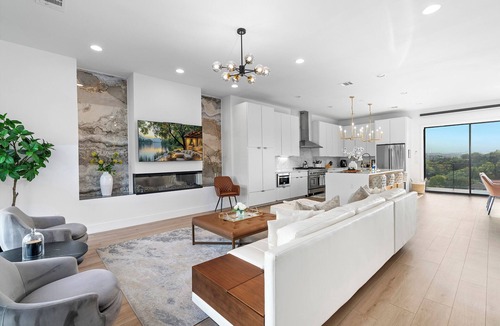 Apache Shores House | NEW! Lakeview Luxe | Pool, Spa + Rooftop in Austin