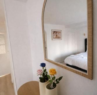 Sainte-Anne - Faubourg Noyon Apartment | NEW - Le Salon Velours - T2 élégant - Amiens Gare