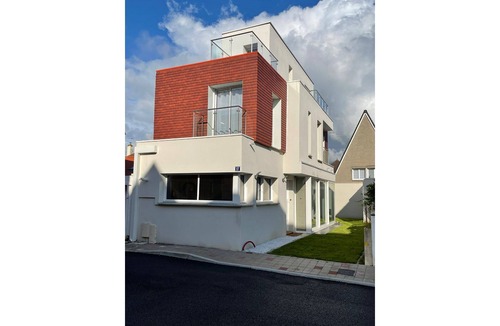Le Touquet-Paris-Plage House | New, light-filled, cube-shaped villa, 300 meters from the ocean and the city center