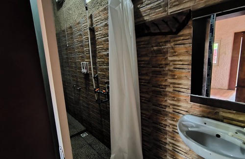 Karimunjava Hotel | New Lishafa Guesthouse
