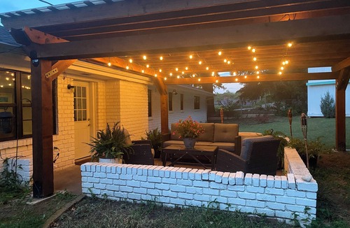 Norman House | New listing! 3-bedroom, 2-bath house less than 1 mile to OU Football stadium
