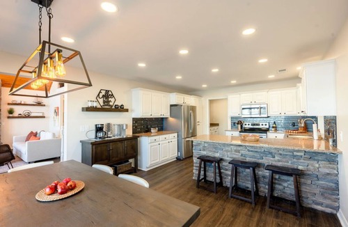 Quitman House | New Listing! 4 Bedroom + 3 Bathroom Home with Incredible Shoreline!