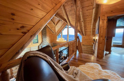 Ridges Over the Lake Cabin | New Listing: 7BR Mtn Retreat | Lake | Games