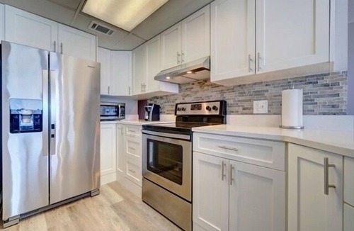 El Centro Beach Condo | NEW LISTING! Beachfront 2 BR, 2 BA.Total remodel Jan. 2026. AquaVista 403W