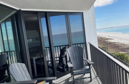 El Centro Beach Condo | NEW LISTING! Beachfront 2 BR, 2 BA.Total remodel Jan. 2026. AquaVista 403W