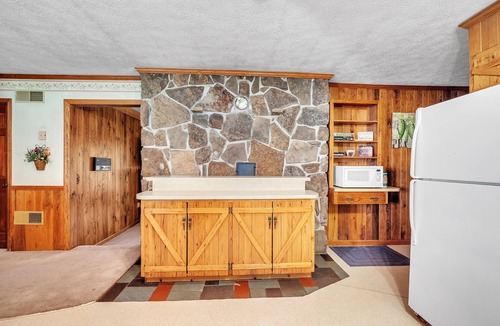 Cabins Cottage | NEW LISTING! Bear Paw Cottage- 12 mins to Seneca Rocks