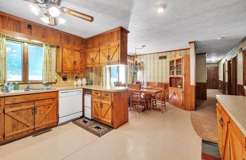 Cabins Cottage | NEW LISTING! Bear Paw Cottage- 12 mins to Seneca Rocks