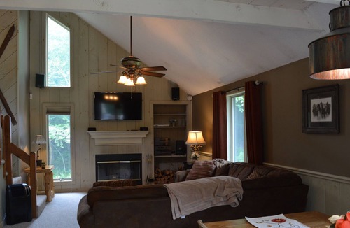 Wilmington Ski Chalet | New listing- Beautiful 4bd/3bath in Chimney Hill