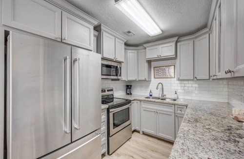 Aransas Pass House | New Listing! Breezy Palms