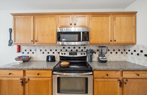 Elizabeth City House | NEW LISTING! Charming Family Retreat with Spacious Yard