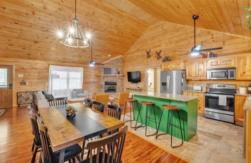 Eagle Mountain Cabin | NEW LISTING! Cozy Cabin in Ellijay w/Hot Tub, Game Room & More by RedAwning