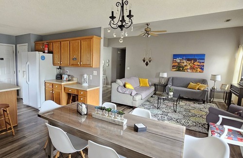 Columbia House | NEW LISTING Cozy family-friendly house in the heart of Columbia