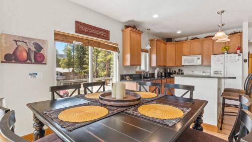 Leadville North House | New Listing - Doc's Place - Beautiful Hot Tub Views