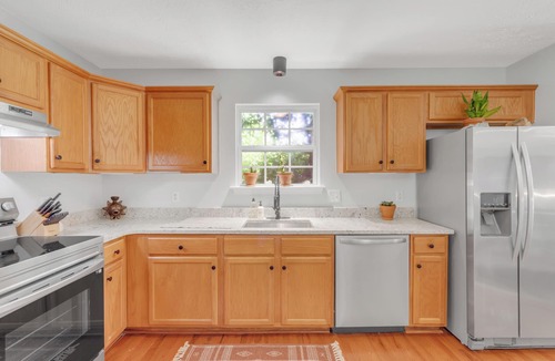 Eastwood House | NEW LISTING- East Nashville Bungalow 2BD/2BA.