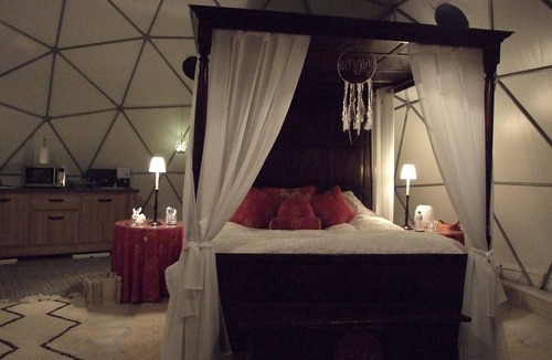 Saint-Sulpice Cabin | NEW LISTING! Luxury Glamping Dome