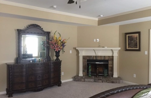 Gracewood House | New Listing! Fully furnished! Available for Master's!