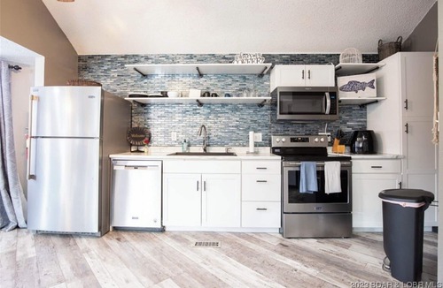Osage Beach Villa | NEW LISTING Holiday Shores Lake of the Ozarks, Beautiful Villa 28.
