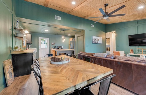 Gun Barrel City House | NEW listing Lake retreat. Sunset views, Turf, Fire Pit, & Cedar Party Pavilion.