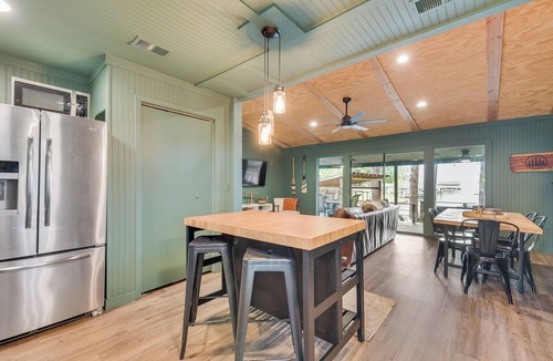 Gun Barrel City House | NEW listing Lake retreat. Sunset views, Turf, Fire Pit, & Cedar Party Pavilion.