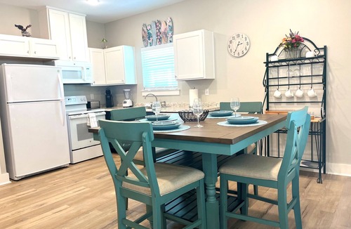 Fulton Cottage | New Listing! Oasis Bungalow