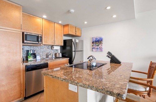 Kahana Condo | New Listing Oceanfront 1BD at Kahana Reef