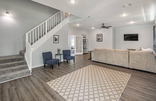 Highland Park House | New Listing! Spacious 4 BDRM Home W/Pool Mins To DT/Riverwalk!