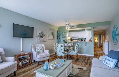 Oceanmarsh Subdivision Condo | New Listing! - Pool and Ocean View - Harbor Island Beachhouse